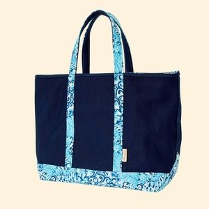 NWT Lilly MERCATO Tote Navy